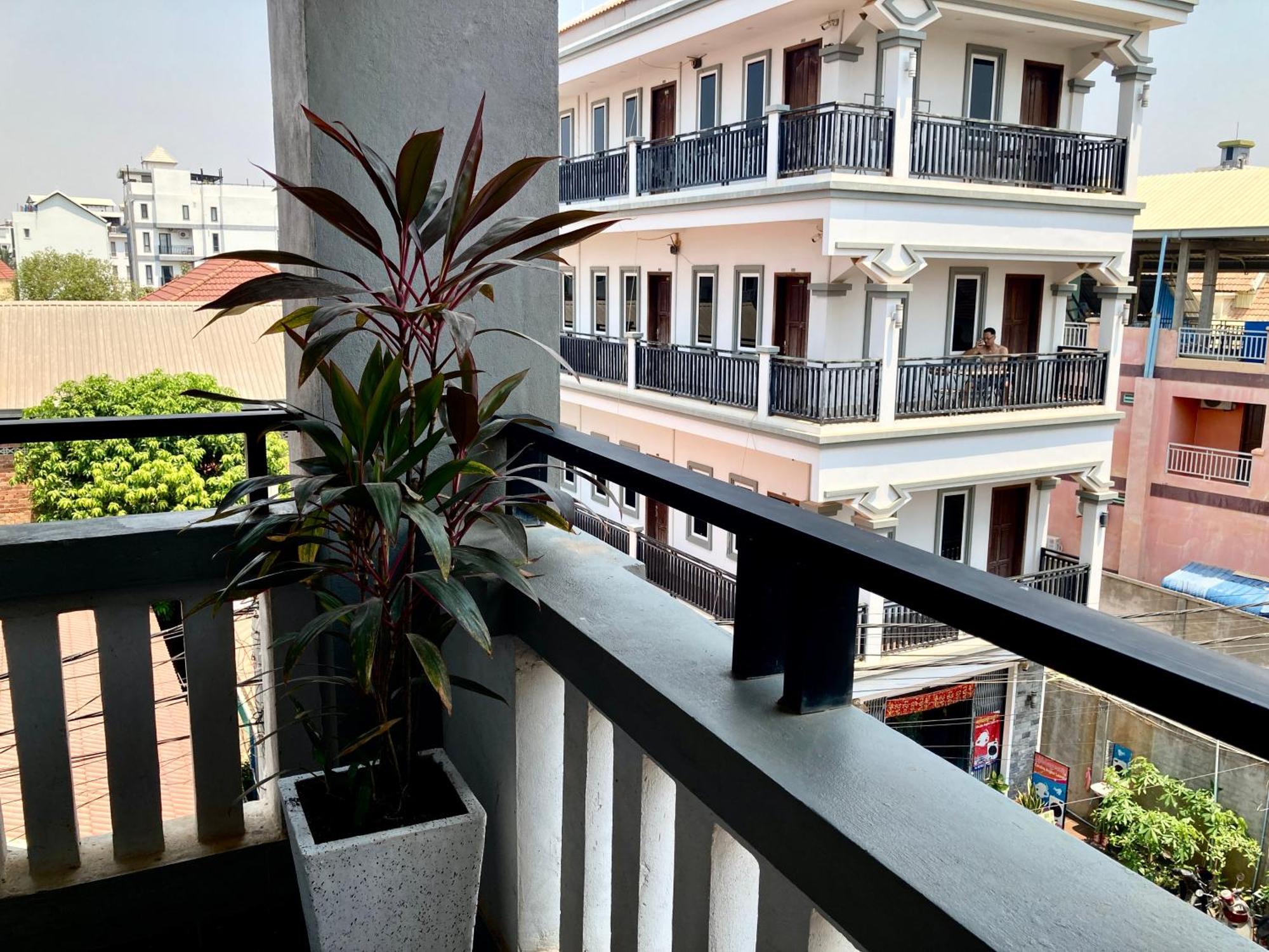 Lotus Haven Villa 시엠리아프 외부 사진